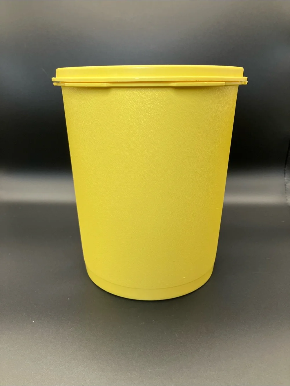 Tupperware vibrant yellow